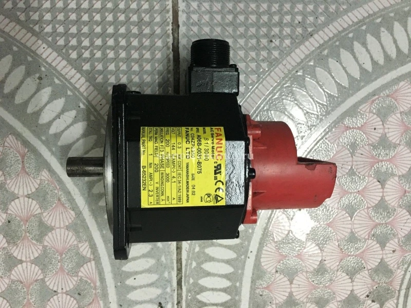 A06B-0031-B077#0008 сервомотор FANUC